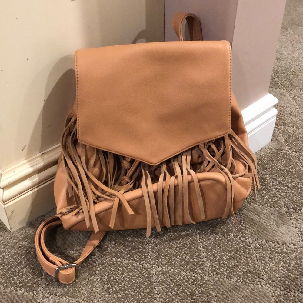 STREET LEVEL camel fringe back pack